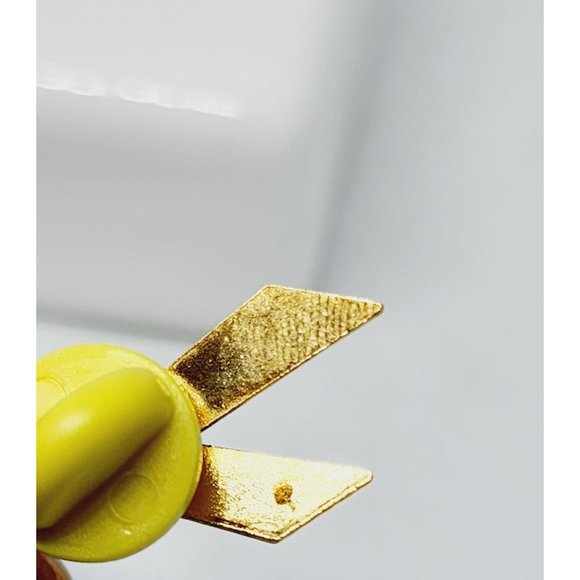 Gold Tone Cancer Survivors Ribbon Lapel Button Hat Pin Collectible - Picture 7 of 10